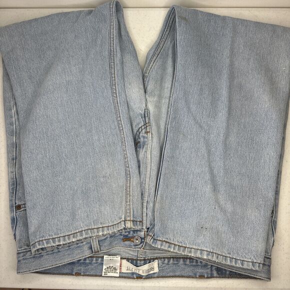 Levi’s 505 Regular Fit Straight Leg 40”x30” Light‎ Wash Jeans - Picture 5 of 10